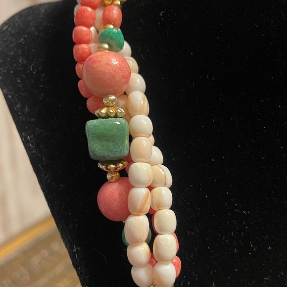 Lee Sands RARE Tulip Beaded Necklace and earring set - Picture 5 of 9